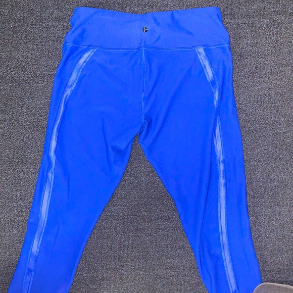 Cropped Leggings - Picture 3 of 5